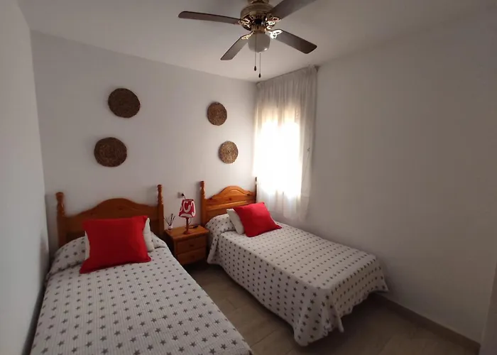 Con Piscina Y Terraza * Torrevieja